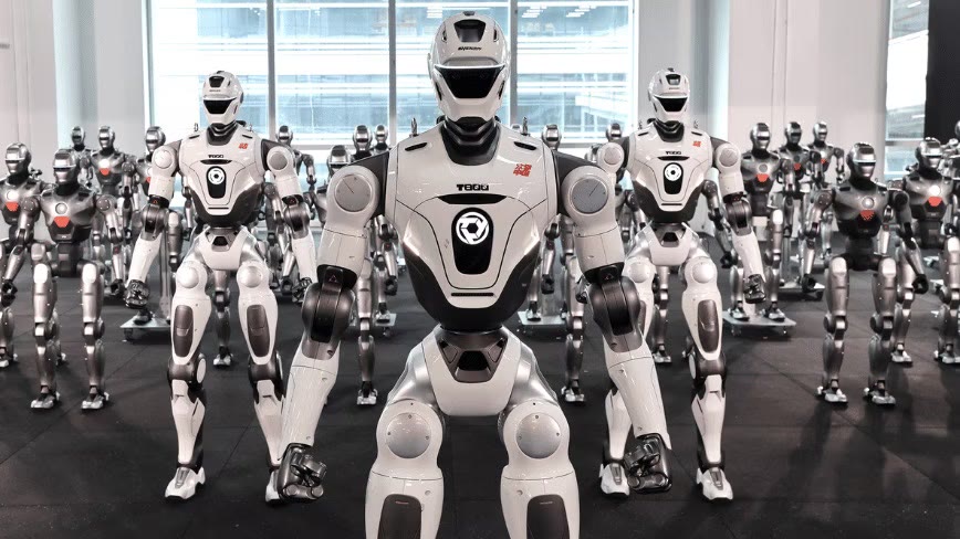 EngineAI T800 humanoid fleet